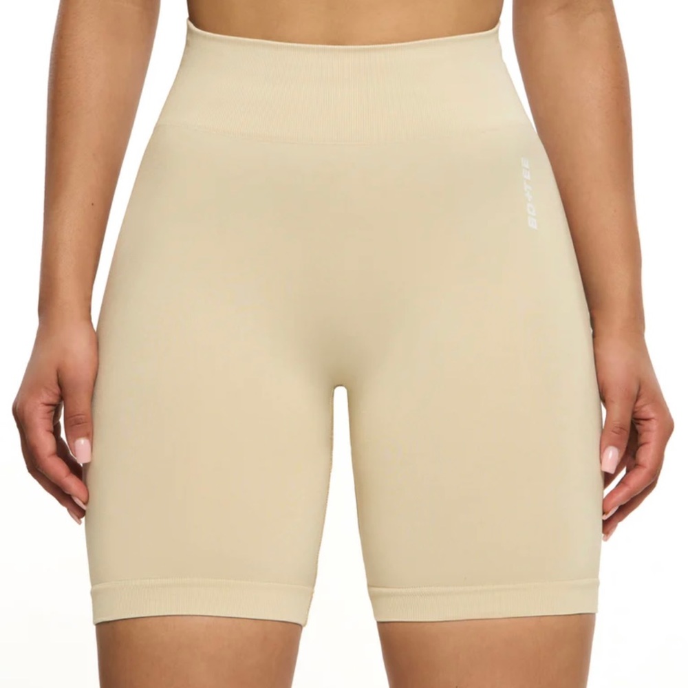 Bo + Tee “Resilience” Seamless High Waist Biker Shorts In Beige